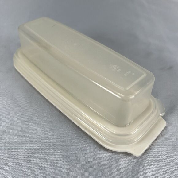 Vintage Rubbermaid Butter Dish Almond Sheer 0477 Keeper Saver - Picture 2 of 5